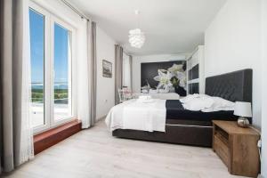 Private Luxury Holiday Home With Pool -Lola -