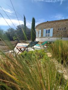 Maisons d'hotes LA FONTAINE AU LOUP : photos des chambres