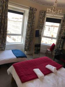 3 bedrooms apartment in Blackwood Crescent Edinburgh