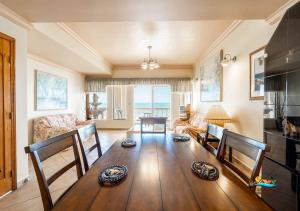 Amazing Beach View with WiFi - Jerry`s condo #5