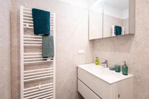 Family retreat on the Danube I 10 minute walk to city centre