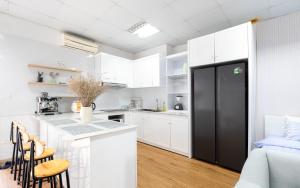 Capital CauGiay Hotel