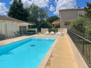 Villas Villa avec piscine privee a Avignon : photos des chambres