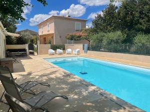 Villas Villa avec piscine privee a Avignon : photos des chambres