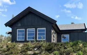 4 Bedroom Beautiful Home In Treungen - Felle