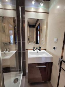 Apartament Dark Chocolate 4 persons Down Town