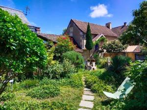 Appartements Le Jardin Yuccas - Cosy cottage in the Loir& Loire Valleys : photos des chambres