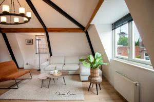 ApartHotel De Koning by Urban Home Stay