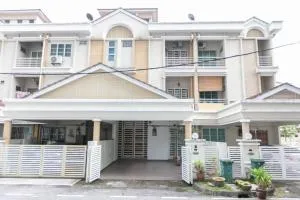 Penang Sweet Home near PISA - بايان ليباس