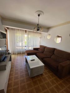 Piso grande y muy luminoso