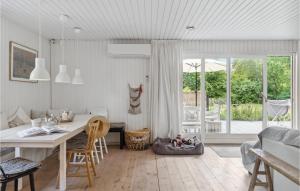 Beautiful Home In Vejby With Wifi