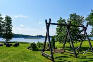 Sodyba Pivašiūnuose ant ežero kranto - 比尔什托纳斯