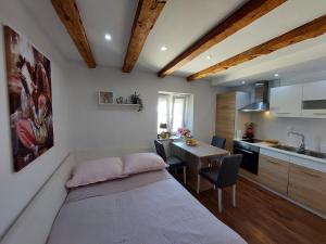 Mexicana Apartment Pink