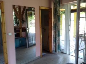 DOM LETNISKOWY NAD JEZIOREM Łódż wiosłowa i kajak Giżycko Storczykowa 26