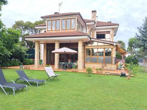 Casa Chalet, Villa Elisa