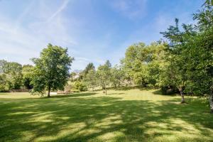 Maisons de vacances Peaceful location a short walk To One Of Frances Most Beautiful Villages : photos des chambres