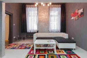 Szimpla-Synagogue-Kazinczy Str