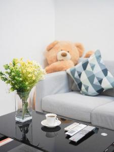 花園町駅から1分 難波から4分 今年リフォーム済み シャワー洗面トイレ各階付き 通天閣難波天王寺大阪城近々 Wi-Fi有り 星夜屋