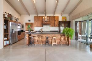 Luxury Country Escape