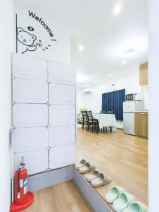 花園町駅から1分 難波から4分 今年リフォーム済み シャワー洗面トイレ各階付き 通天閣難波天王寺大阪城近々 Wi-Fi有り 星夜屋