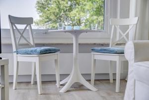 fewo1846 - Fjordview - komfortables Studioapartment mit Balkon und Meerblick