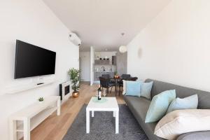 Apartment Ivona - beautiful terrace and free garage parking