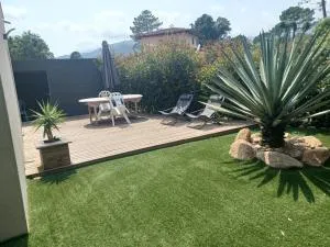 Mini villa a Lecci, Proche de la mer - Capo