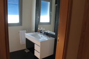 Double Room with Balcony room in Quinta Ribeiro Tanquinhos