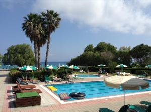 Pylea Beach hotel, 
Rhodes, Greece.
The photo picture quality can be
variable. We apologize if the
quality is of an unacceptable
level.