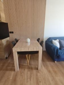 Charmant 2 pièces centre station