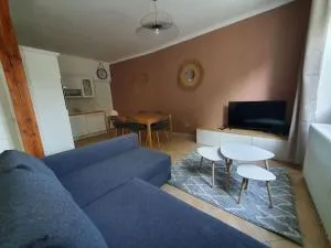 Maison à 400 m du vieux port - Tasdon