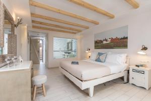 Double room with Private Veranda & Hot Tub room in Naxos Island Hotel