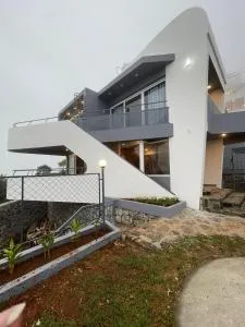 Izzat Inn Serviced Villa - Idukki