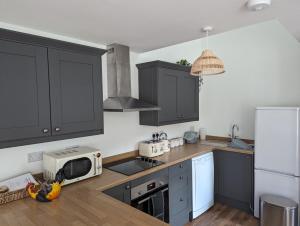 Myrtle Stables - converted, self-contained, countryside