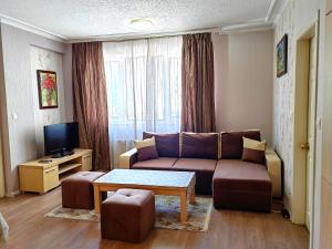 Two-Bedroom Apartment room in Venice Apartments