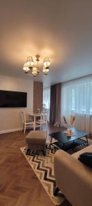 Sunny Home Self check in & out