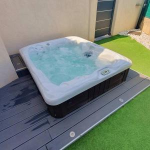 Maisons de vacances Joli haut de villa 3 chambres climatise avec jacuzzi : photos des chambres