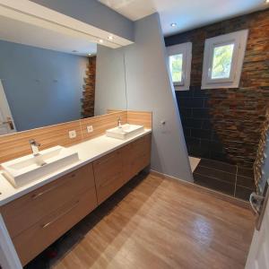 Maisons de vacances Joli haut de villa 3 chambres climatise avec jacuzzi : photos des chambres