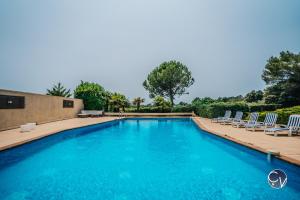Superbe Villa avec Piscine et vue sur le Village