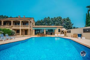 Superbe Villa avec Piscine et vue sur le Village