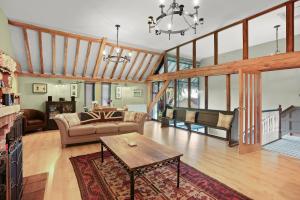 1880s Barn Conversion - Sleeps 4 & Pet Friendly