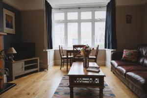 A cosy garden flat in a quiet area close to the city centre