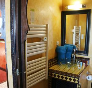 Chambre Beni, Riad 1 Couple only au village naturiste