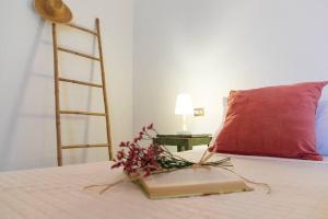 Leontine Home in Mondaino by Yohome