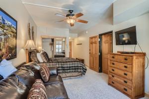 Passage Point 623A condo