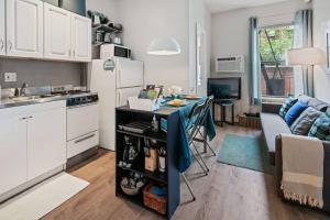 Lovely 2bed and 2bath with Unbeatable Location