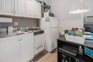 Lovely 2bed and 2bath with Unbeatable Location