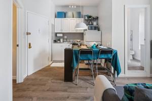 Lovely 2bed and 2bath with Unbeatable Location