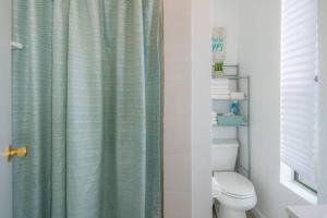 Lovely 2bed and 2bath with Unbeatable Location