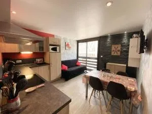 Appartement à la montagne au pied des pistes Classé 3 étoiles - 阿拉纽埃
